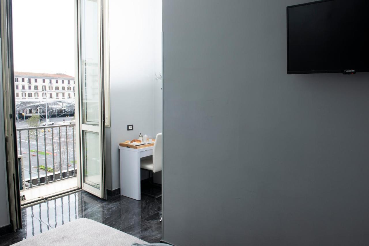 Royal Rooms Station Naples Luaran gambar